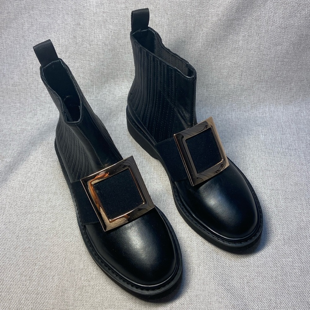 Italian Vero Cuoio black leather boots. Size 6-6,5. New